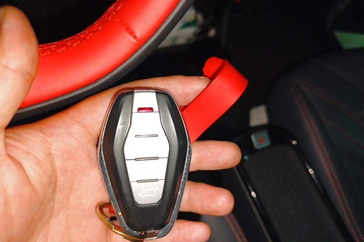 Used Chery New Energy Boundless Pro 2022 301km "WoW" Edition Lithium Iron Phosphate Vehicle Key