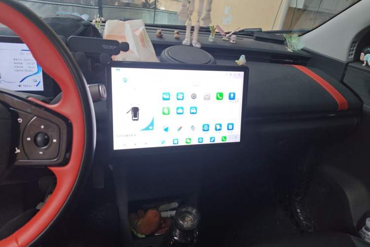 Used Chery New Energy Boundless Pro 2022 301km LingShou Edition NMC Lithium-ion Audio And AC Panel