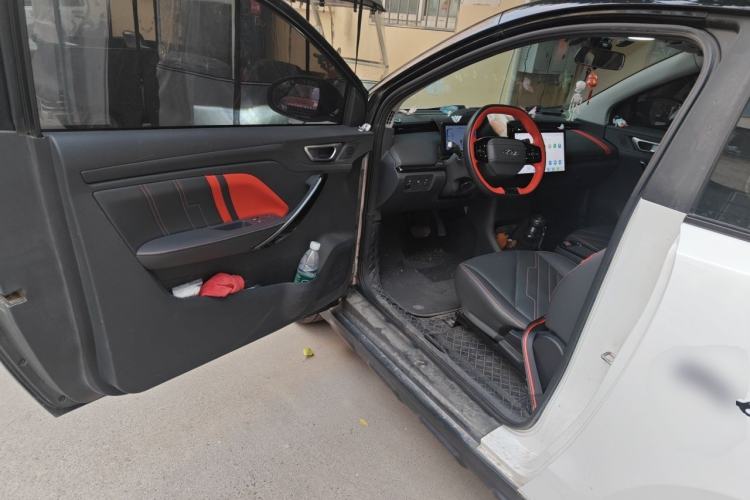 Used Chery New Energy Boundless Pro 2022 301km LingShou Edition NMC Lithium-ion Driver Seat
