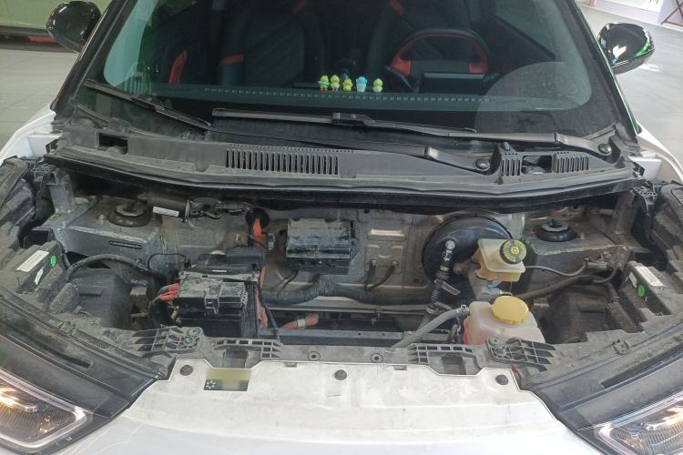 Used Chery New Energy Boundless Pro 2022 301km "WoW" Edition NMC Lithium Battery 30.6 kWh Engine Bay