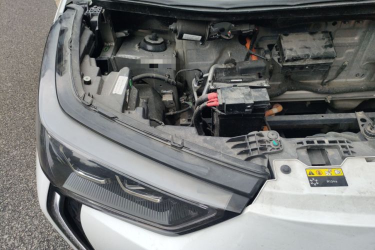 Used Chery New Energy Boundless Pro 2022 301km "WoW" Edition NMC Lithium Battery 30.6 kWh Engine Bay Right