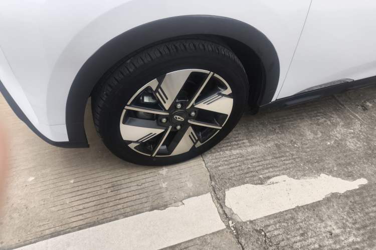 Used Chery New Energy Boundless Pro 2022 301km "WoW" Edition Lithium Iron Phosphate Exterior 2