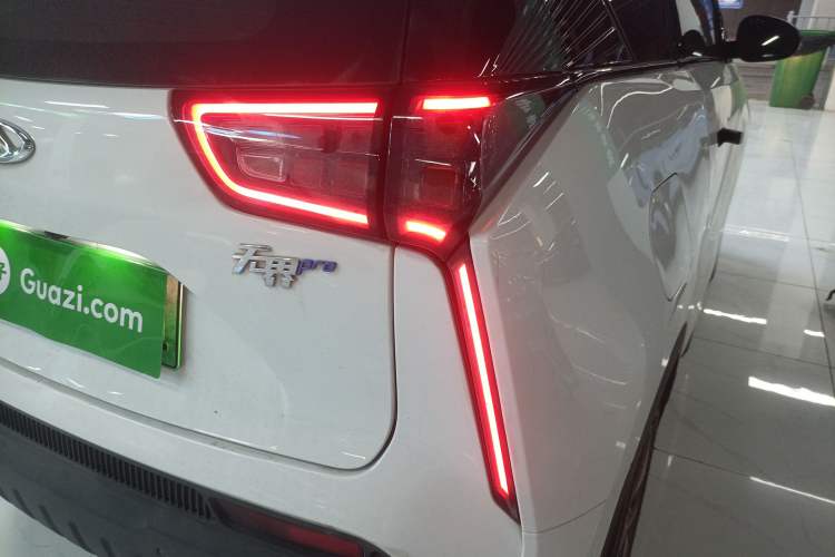 Used Chery New Energy Boundless Pro 2022 301km "WoW" Edition NMC Lithium Battery 30.6 kWh Exterior 3