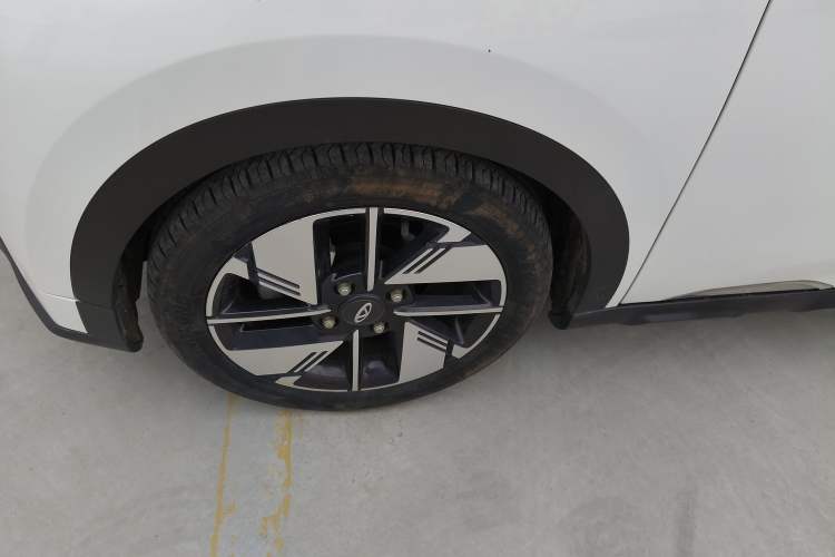 Used Chery New Energy Boundless Pro 2022 301km LingShou Edition Lithium Iron Phosphate Exterior 4