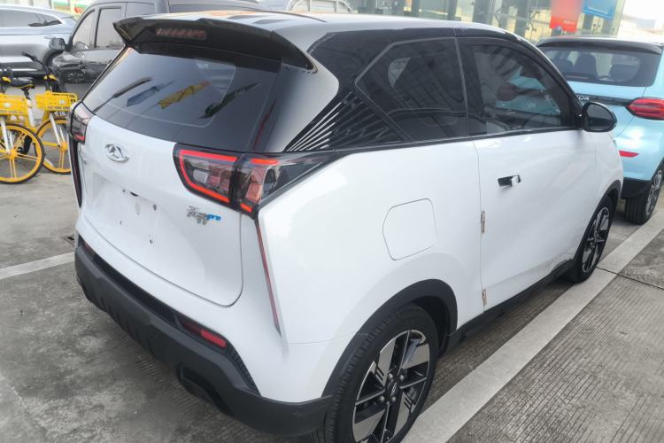 Used Chery New Energy Boundless Pro 2022 301km "Divine Beast" Version with Lithium Iron Phosphate Exterior 5
