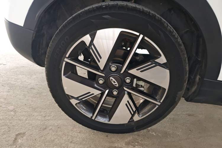 Used Chery New Energy Boundless Pro 2022 301km LingShou Edition Lithium Iron Phosphate Exterior 5