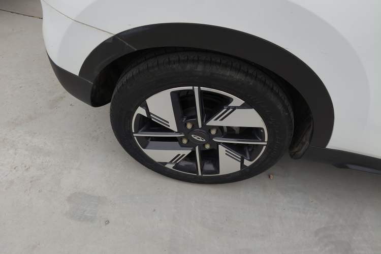 Used Chery New Energy Boundless Pro 2022 301km LingShou Edition Lithium Iron Phosphate Exterior 5