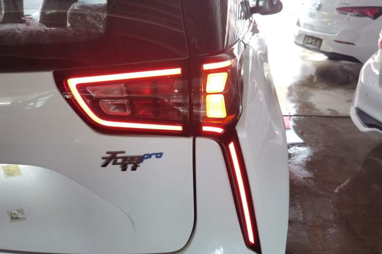 Used Chery New Energy Boundless Pro 2022 301km "WoW" Edition Lithium Iron Phosphate Exterior 6
