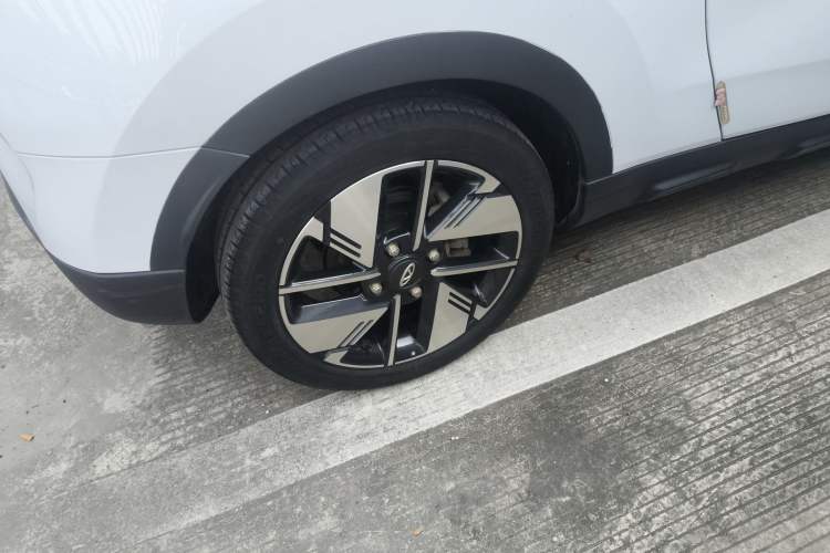 Used Chery New Energy Boundless Pro 2022 301km "Divine Beast" Version with Lithium Iron Phosphate Exterior 8