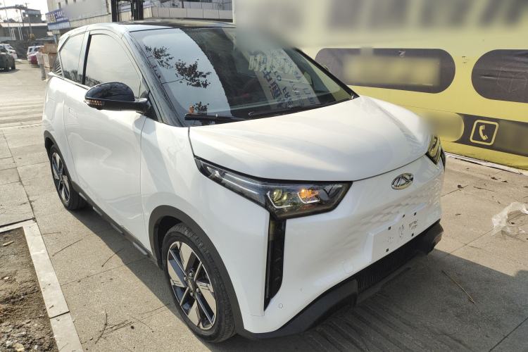 Used Chery New Energy Boundless Pro 2022 301km LingShou Edition Lithium Iron Phosphate Front Right 45 Deg