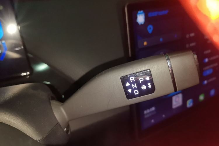 Used Chery New Energy Boundless Pro 2022 301km "Divine Beast" Version with Lithium Iron Phosphate Gear Lever