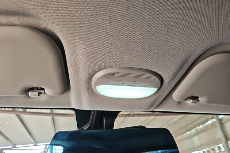 Used Chery New Energy Boundless Pro 2022 301km LingShou Edition Lithium Iron Phosphate Headliner