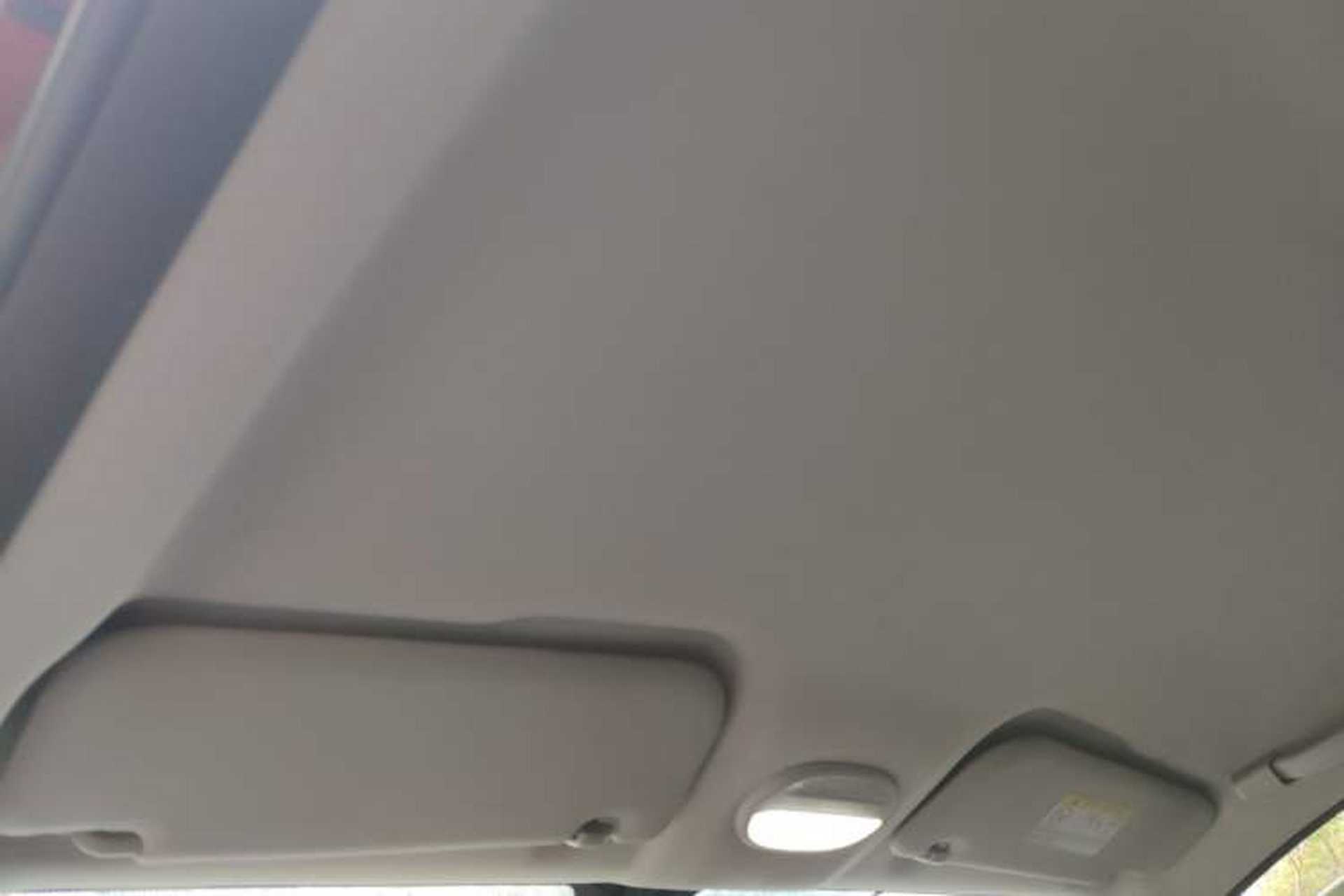 Used Chery New Energy Boundless Pro 2022 301km "WoW" Edition NMC Lithium Battery 30.6 kWh Headliner