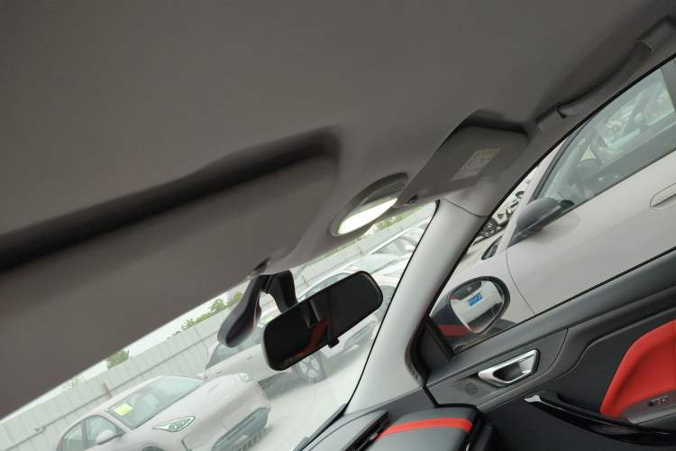 Used Chery New Energy Boundless Pro 2022 301km LingShou Edition Lithium Iron Phosphate Headliner