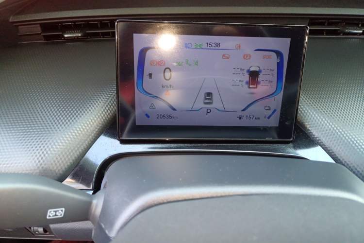 Used Chery New Energy Boundless Pro 2022 301km "Divine Beast" Version with Lithium Iron Phosphate Instrument Cluster