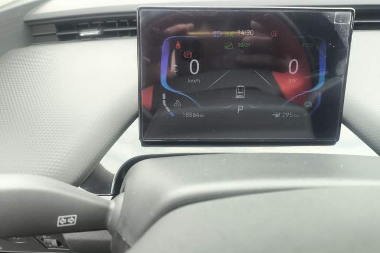 Used Chery New Energy Boundless Pro 2022 301km "WoW" Edition Lithium Iron Phosphate Instrument Cluster