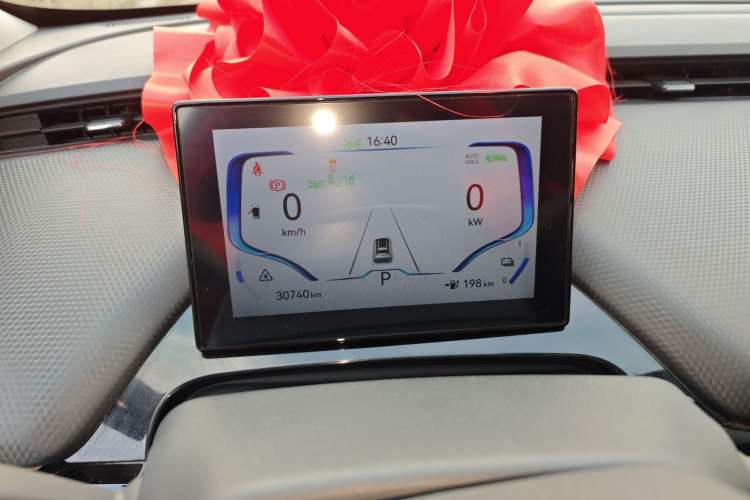 Used Chery New Energy Boundless Pro 2022 301km "Divine Beast" Version with Lithium Iron Phosphate Instrument Cluster