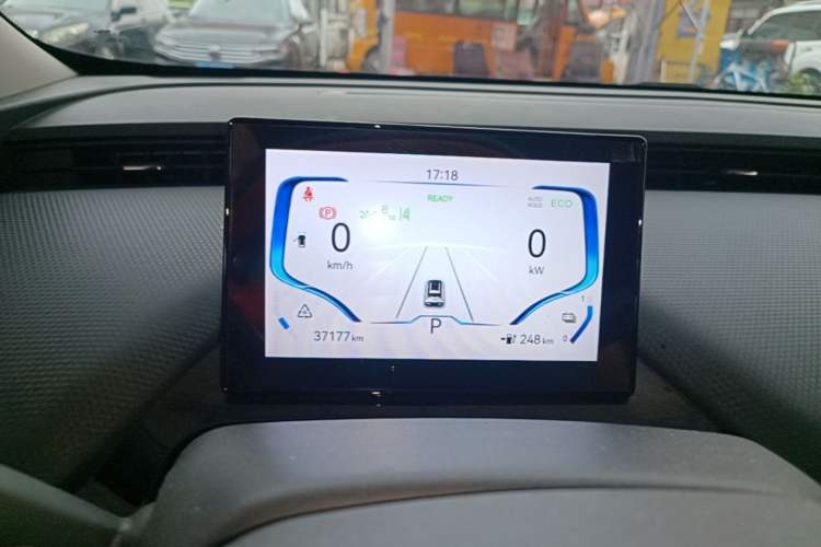 Used Chery New Energy Boundless Pro 2022 301km "Divine Beast" Version with Lithium Iron Phosphate Instrument Cluster