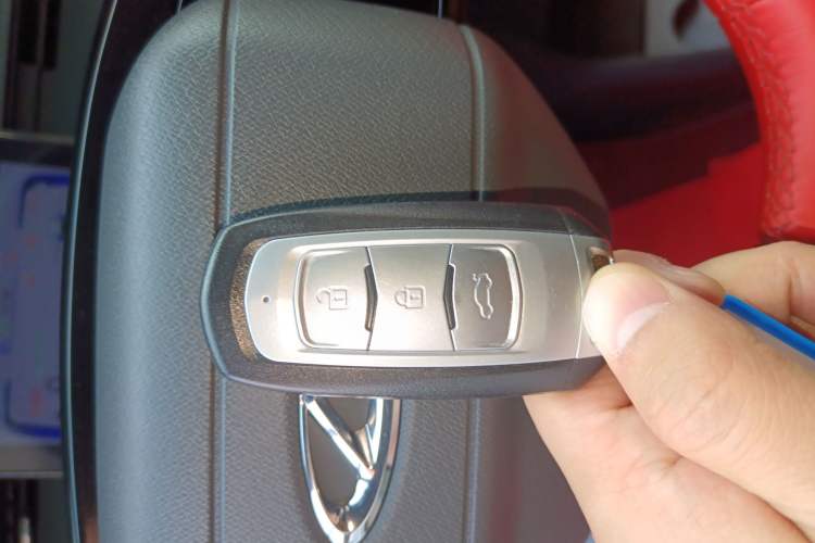 Used Chery New Energy Boundless Pro 2022 301km "Divine Beast" Version with Lithium Iron Phosphate Interior 1