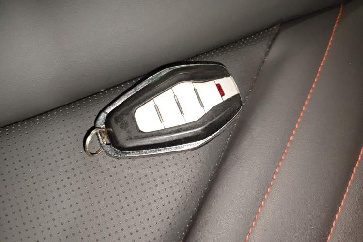 Used Chery New Energy Boundless Pro 2022 301km LingShou Edition Lithium Iron Phosphate Interior 1