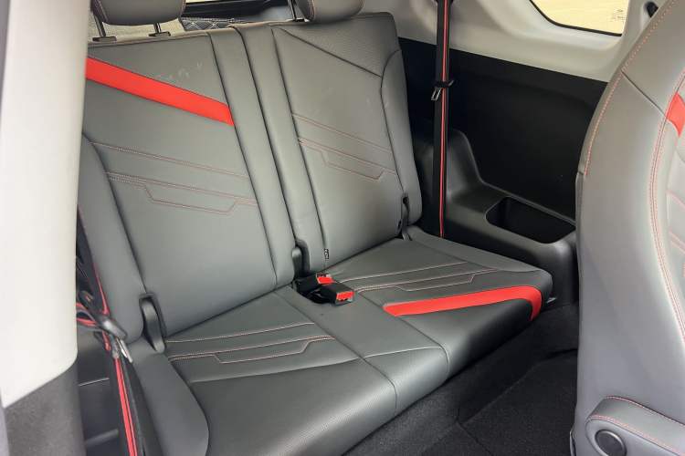 Used Chery New Energy Boundless Pro 2022 301km "Divine Beast" Version with Lithium Iron Phosphate Interior 7