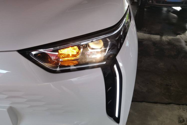 Used Chery New Energy Boundless Pro 2022 301km "WoW" Edition Lithium Iron Phosphate Left Front Headlight