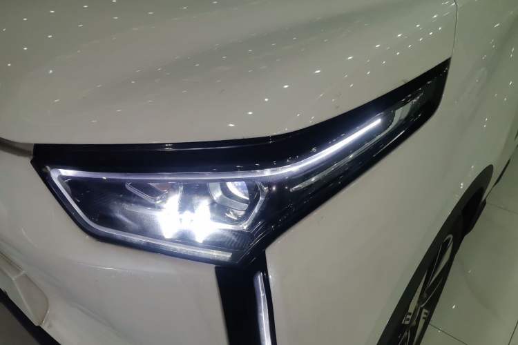 Used Chery New Energy Boundless Pro 2022 301km "Divine Beast" Version with Lithium Iron Phosphate Left Front Headlight