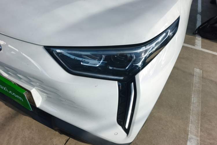 Used Chery New Energy Boundless Pro 2022 301km LingShou Edition Lithium Iron Phosphate Left Front Headlight