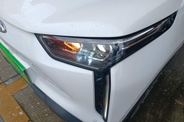 Used Chery New Energy Boundless Pro 2022 301km "Divine Beast" Version with Lithium Iron Phosphate Left Front Headlight
