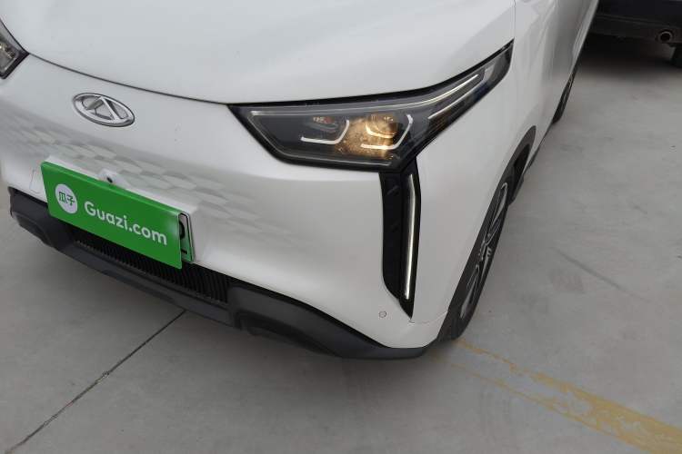 Used Chery New Energy Boundless Pro 2022 301km LingShou Edition Lithium Iron Phosphate Left Front Headlight