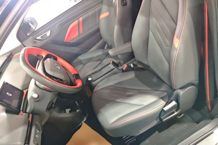 Used Chery New Energy Boundless Pro 2022 301km LingShou Edition Lithium Iron Phosphate Left Front Seat