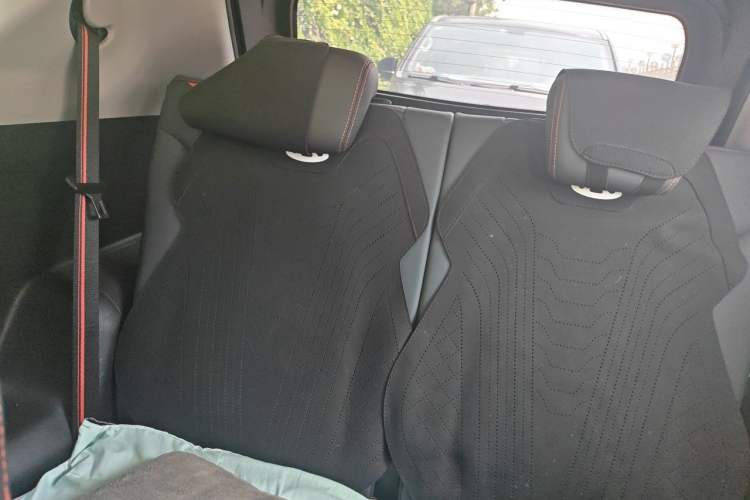 Used Chery New Energy Boundless Pro 2022 301km LingShou Edition Lithium Iron Phosphate Left Rear Seat
