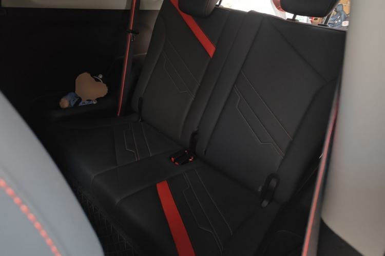 Used Chery New Energy Boundless Pro 2022 301km LingShou Edition NMC Lithium-ion Left Rear Seat