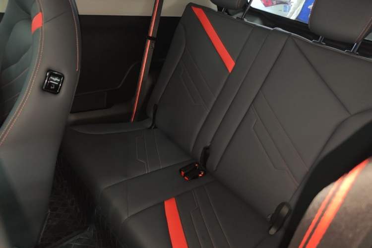 Used Chery New Energy Boundless Pro 2022 301km LingShou Edition Lithium Iron Phosphate Left Rear Seat