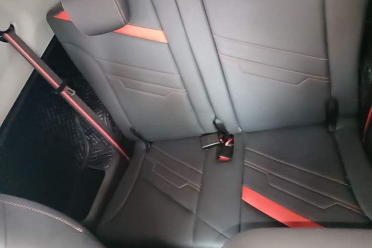 Used Chery New Energy Boundless Pro 2022 301km "Divine Beast" Version with Lithium Iron Phosphate Left Rear Seat