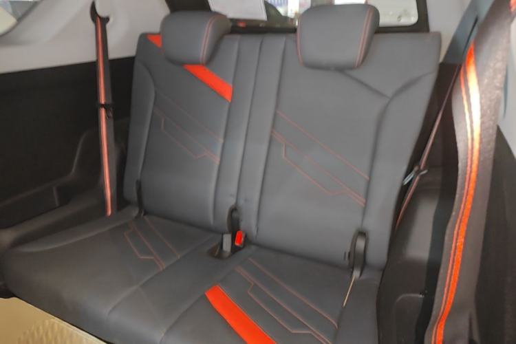 Used Chery New Energy Boundless Pro 2022 301km LingShou Edition Lithium Iron Phosphate Left Rear Seat