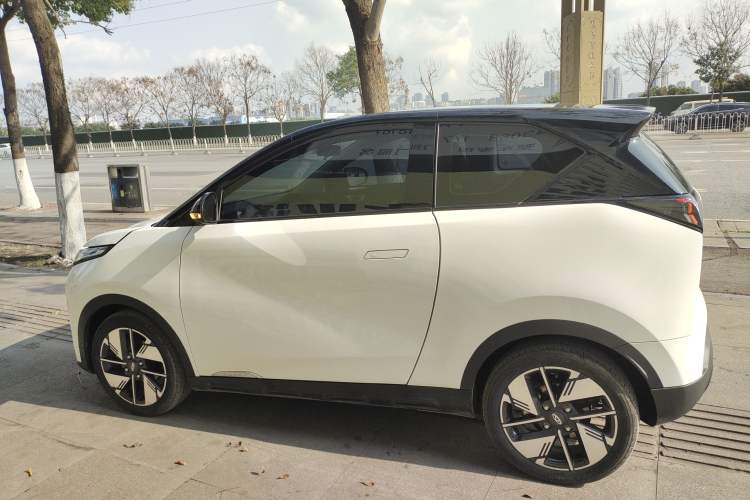 Used Chery New Energy Boundless Pro 2022 301km LingShou Edition Lithium Iron Phosphate Left Side