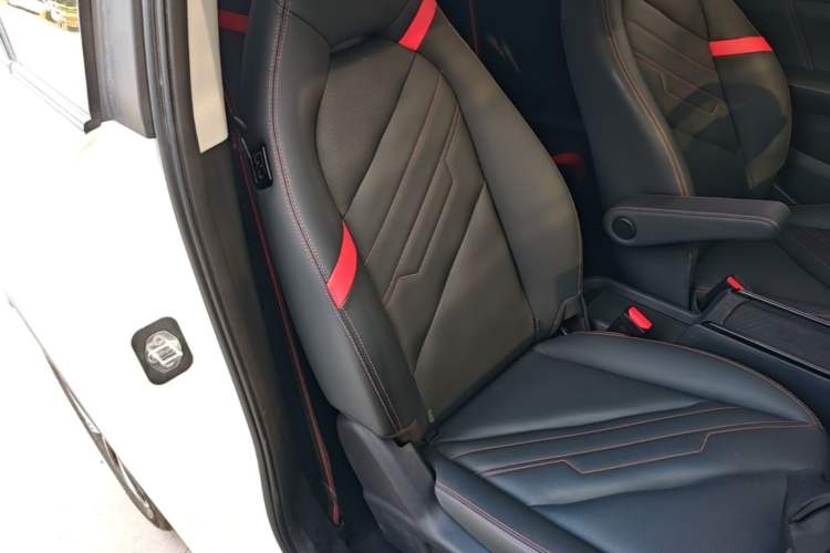 Used Chery New Energy Boundless Pro 2022 301km LingShou Edition Lithium Iron Phosphate Right Front Seat