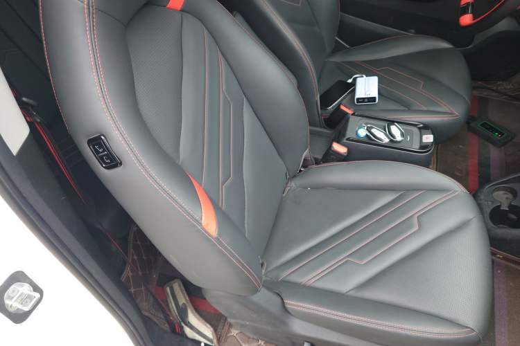 Used Chery New Energy Boundless Pro 2022 301km LingShou Edition NMC Lithium-ion Right Front Seat