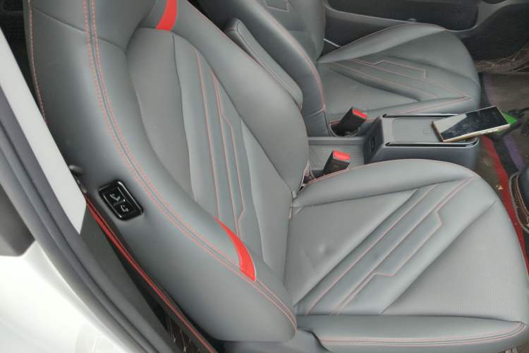 Used Chery New Energy Boundless Pro 2022 301km LingShou Edition Lithium Iron Phosphate Right Front Seat