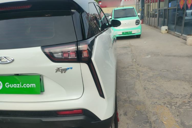 Used Chery New Energy Boundless Pro 2022 301 km Range "Divine Beast" Version Lithium-Ion Battery 30.6 kWh Right Rear Taillight