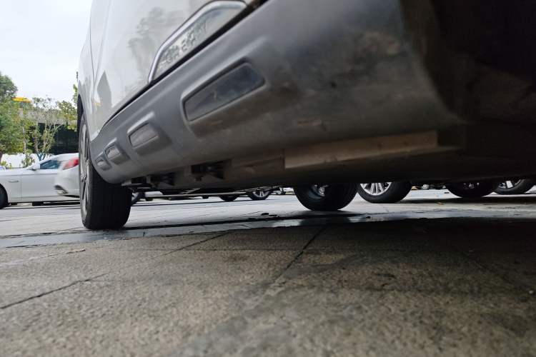 Used Chery New Energy Boundless Pro 2022 301km LingShou Edition Lithium Iron Phosphate Right Side Sill