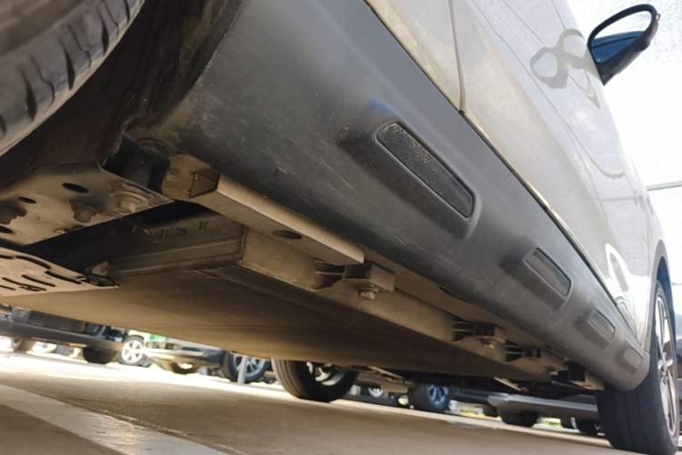 Used Chery New Energy Boundless Pro 2022 301km LingShou Edition Lithium Iron Phosphate Right Side Sill
