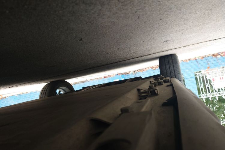 Used Chery New Energy Boundless Pro 2022 301km LingShou Edition NMC Lithium-ion Right Side Sill