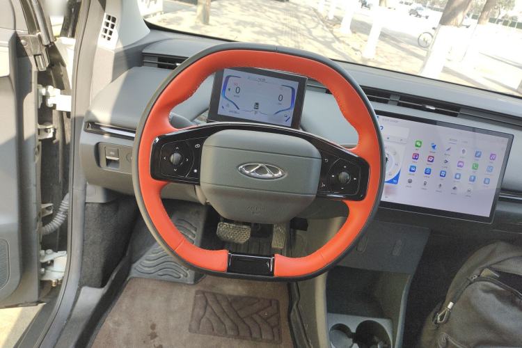 Used Chery New Energy Boundless Pro 2022 301km LingShou Edition Lithium Iron Phosphate Steering Wheel