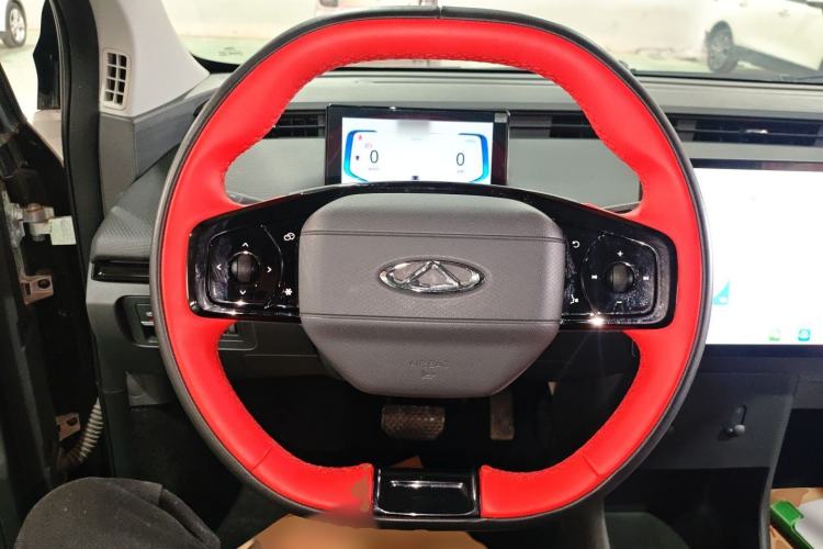 Used Chery New Energy Boundless Pro 2022 301km LingShou Edition Lithium Iron Phosphate Steering Wheel