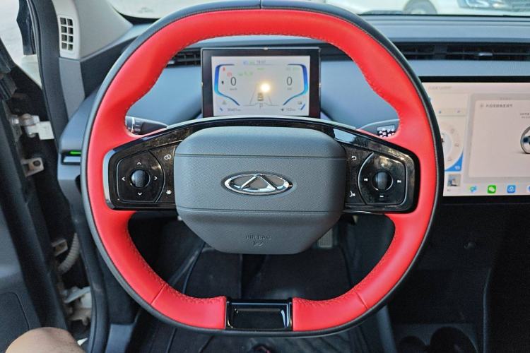 Used Chery New Energy Boundless Pro 2022 301km "Divine Beast" Version with Lithium Iron Phosphate Steering Wheel