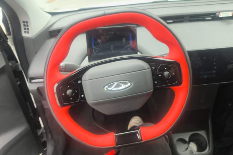 Used Chery New Energy Boundless Pro 2022 301km "WoW" Edition Lithium Iron Phosphate Steering Wheel