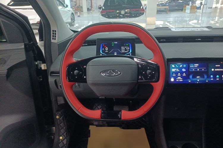 Used Chery New Energy Boundless Pro 2022 301km "WoW" Edition NMC Lithium Battery 30.6 kWh Steering Wheel