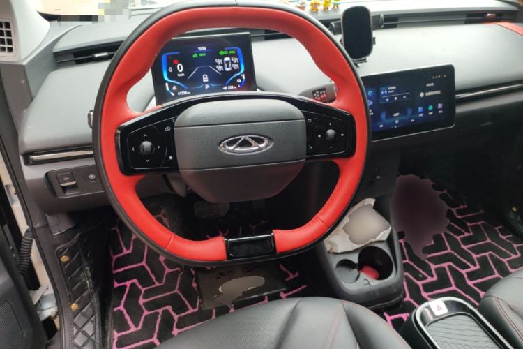 Used Chery New Energy Boundless Pro 2022 301km "WoW" Edition NMC Lithium Battery 30.6 kWh Steering Wheel